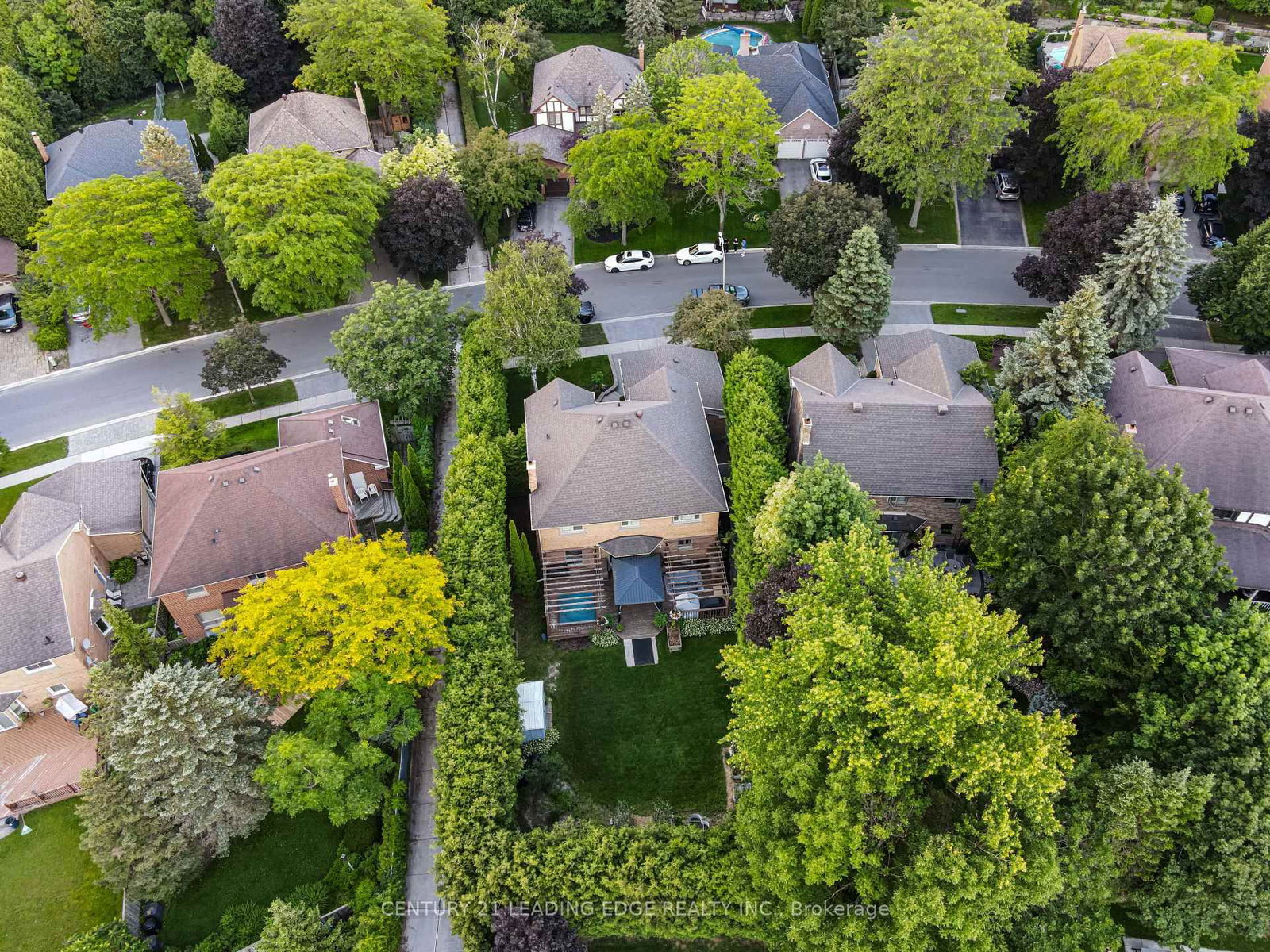 53 McClenny Drive • Aurora, ON photo 48
