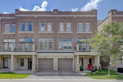38 Arborea Lane • Whitchurch-Stouffville, ON photo 2