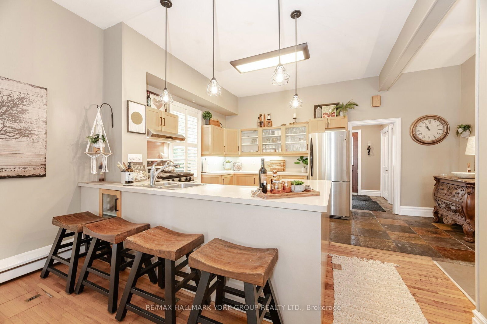 390 Main Street • King, ON photo 12