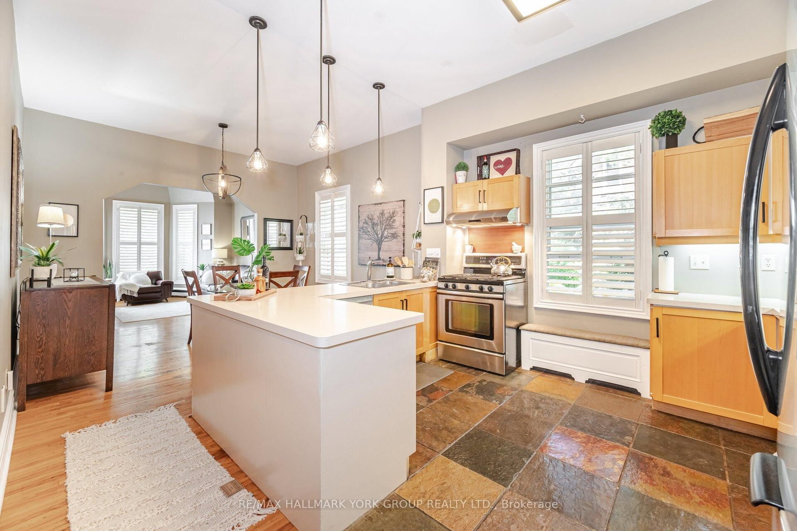 390 Main Street • King, ON photo 15