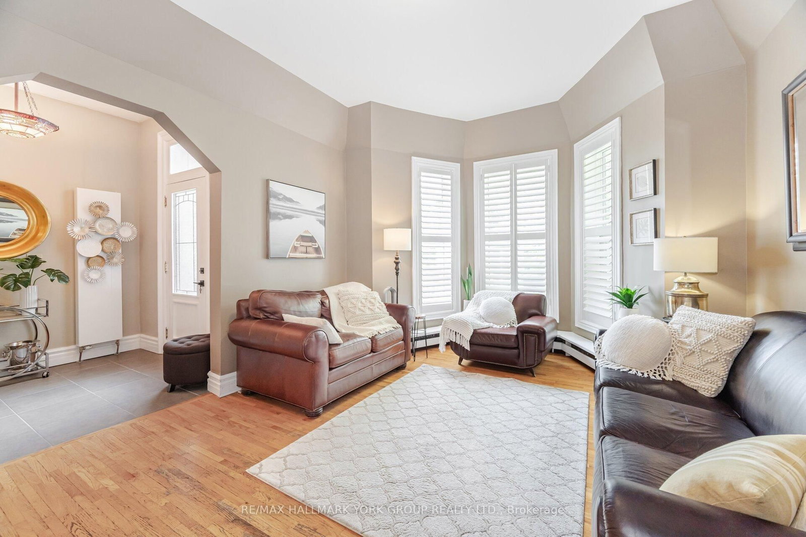 390 Main Street • King, ON photo 7