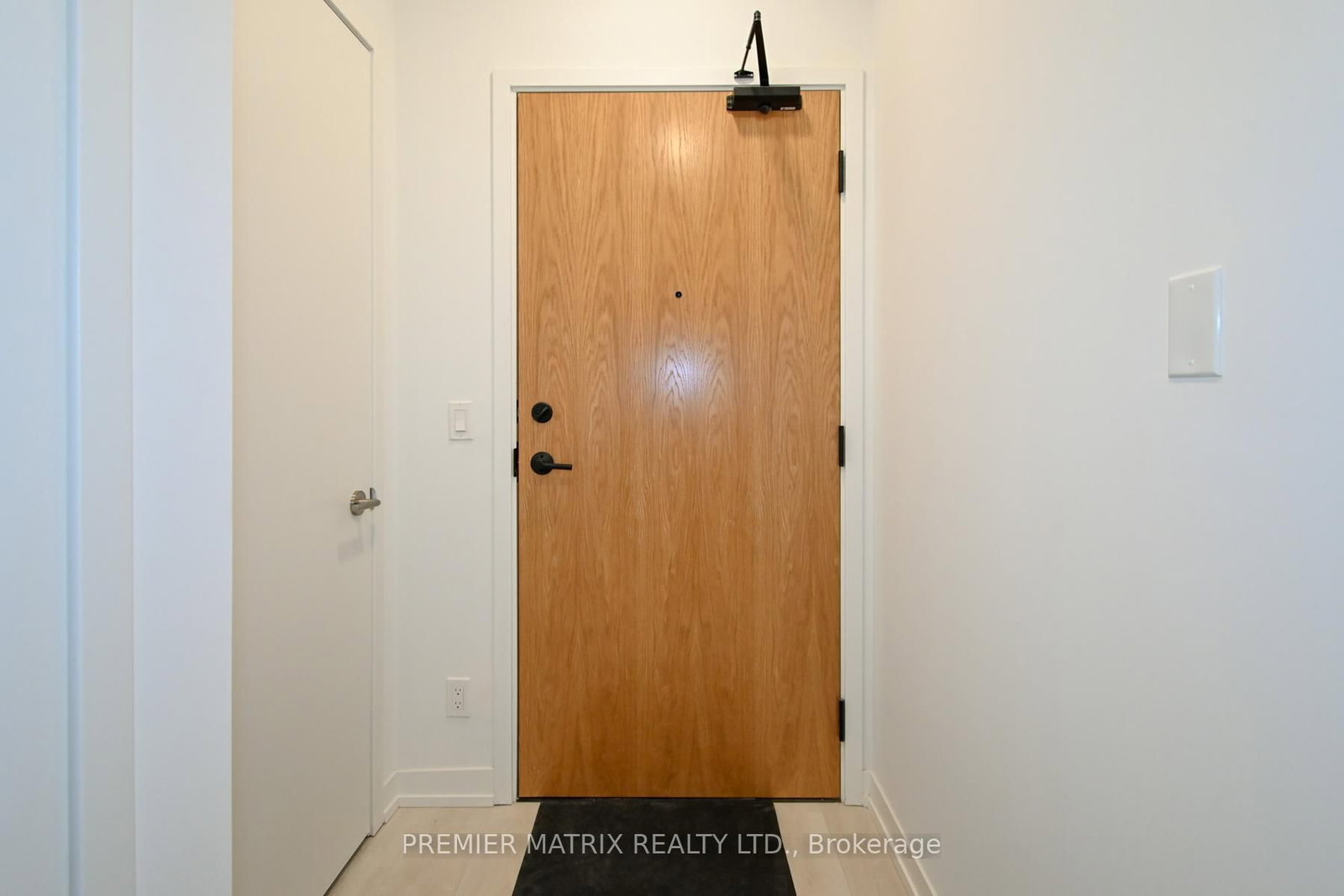 106-8 Beverley Glen Blvd, Vaughan, view 5