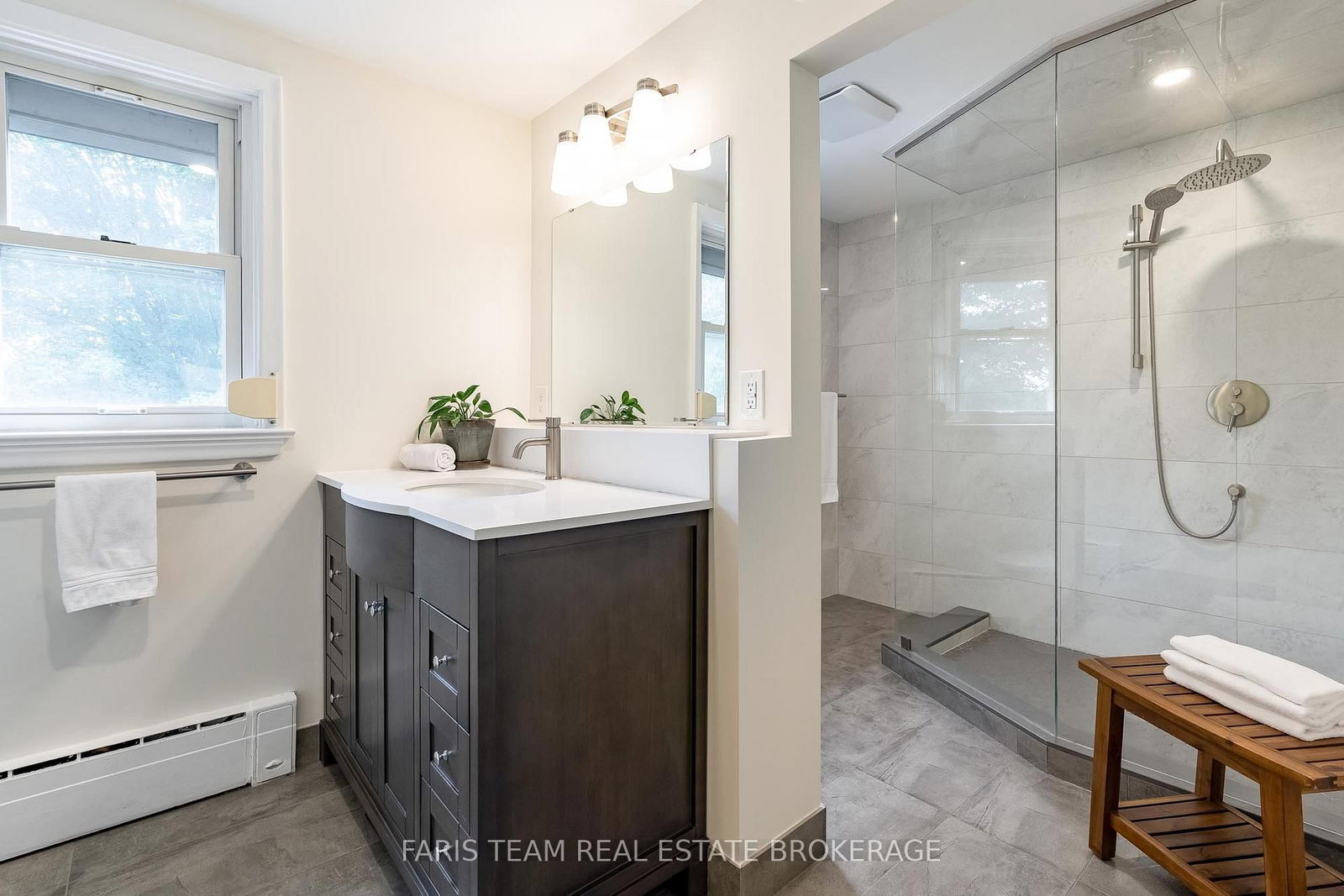 90 Bedford Park Avenue • Richmond Hill, ON photo 23