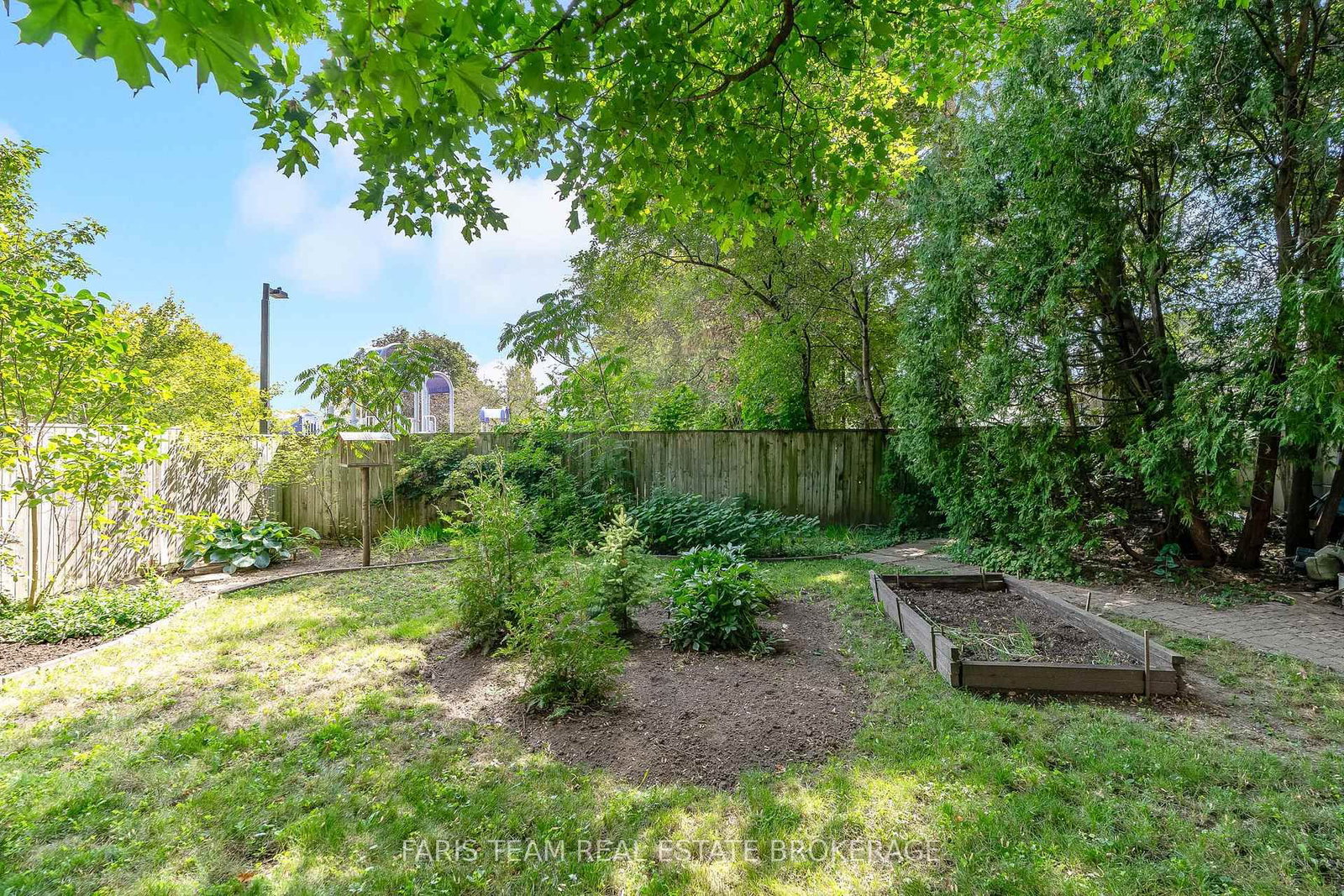 90 Bedford Park Avenue • Richmond Hill, ON photo 40