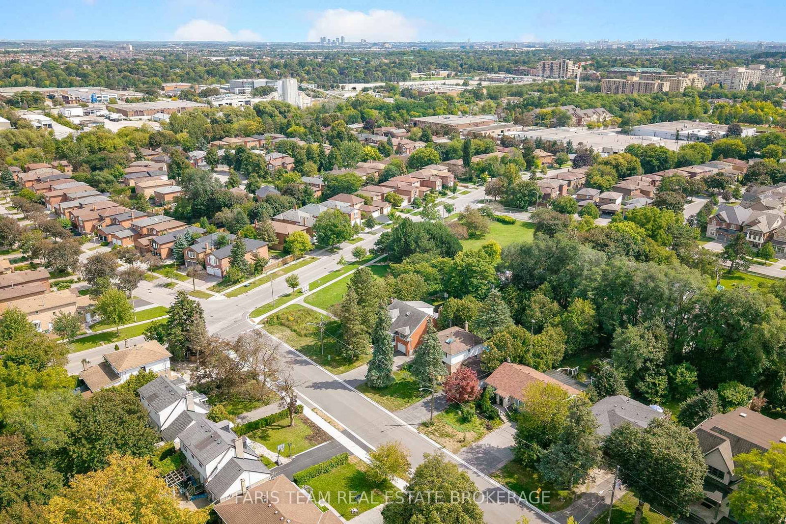 90 Bedford Park Avenue • Richmond Hill, ON photo 46
