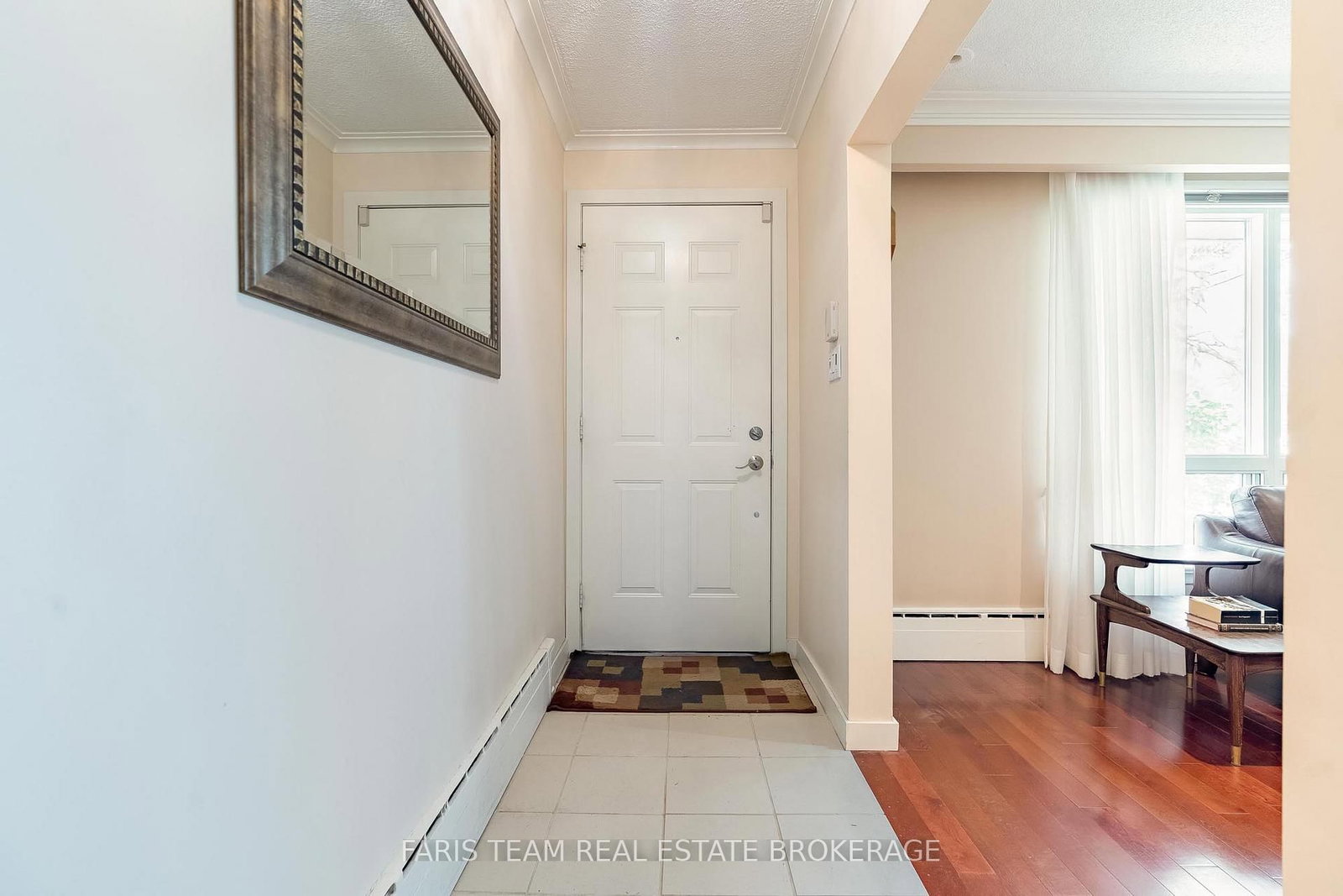 90 Bedford Park Avenue • Richmond Hill, ON photo 5