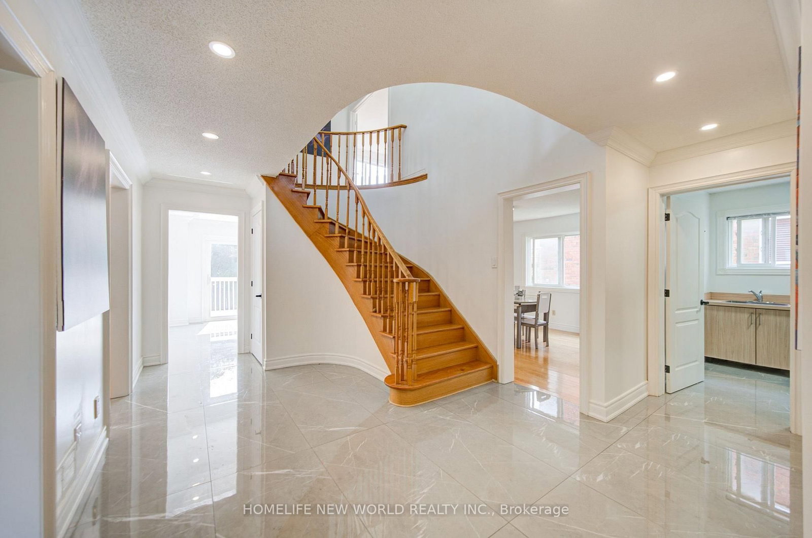 12 Bellside Drive • Markham, ON photo 3