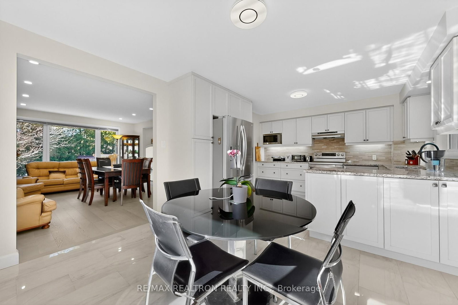 3 Earls Court • East Gwillimbury, ON photo 11