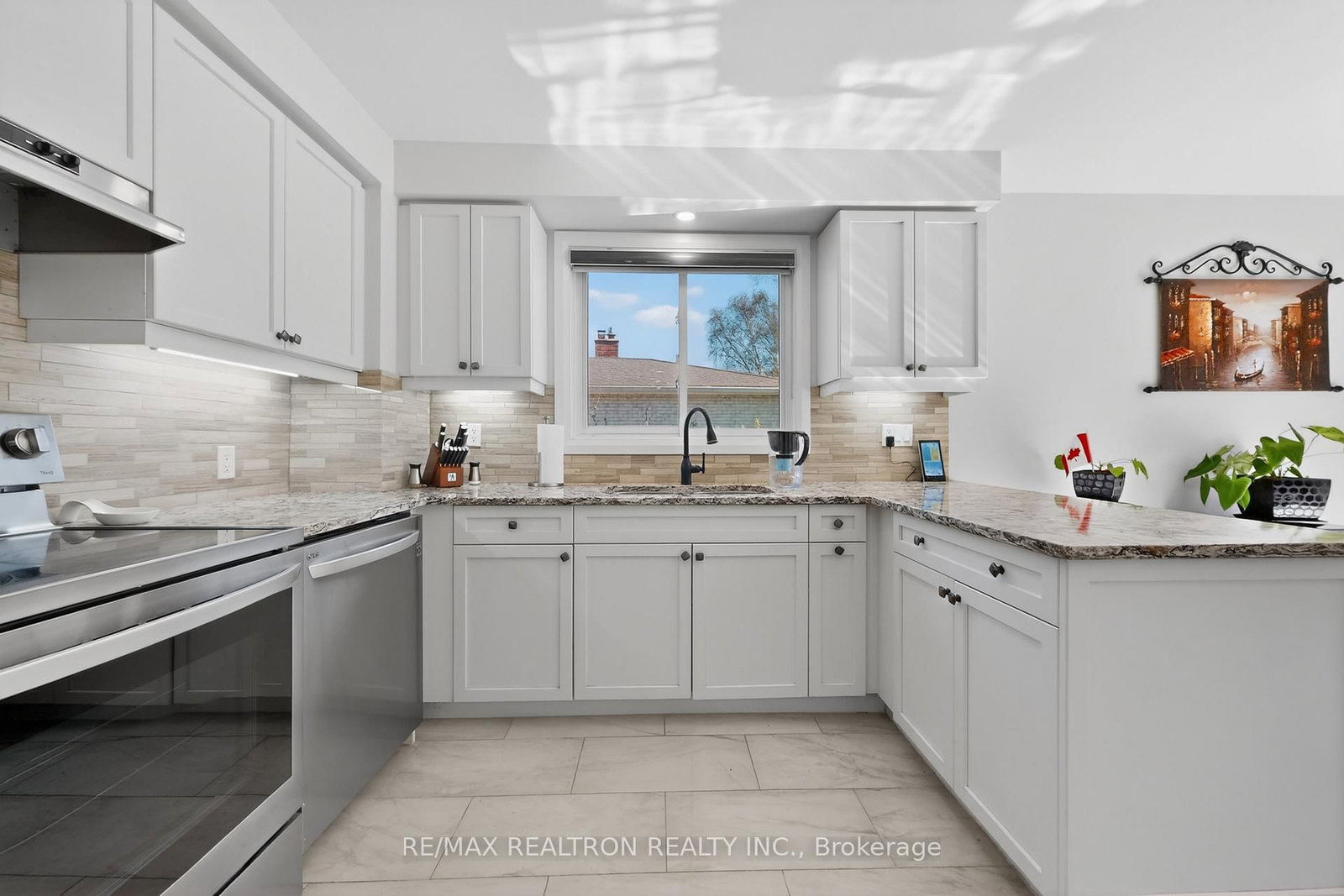 3 Earls Court • East Gwillimbury, ON photo 14