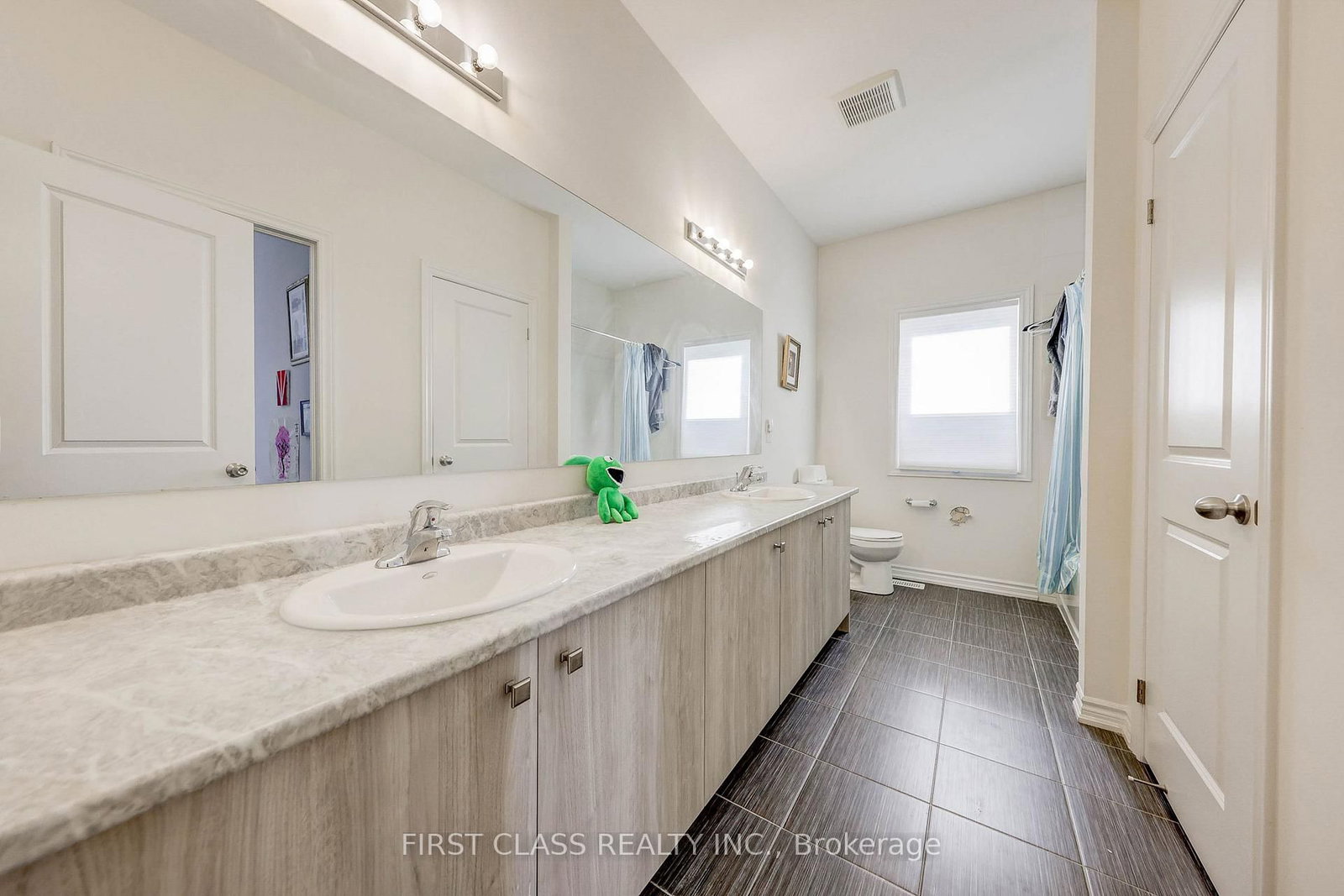 7 Cranley Road • East Gwillimbury, ON photo 38