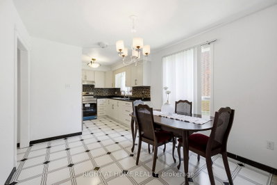 87 William Honey Crescent • Markham, ON photo 8