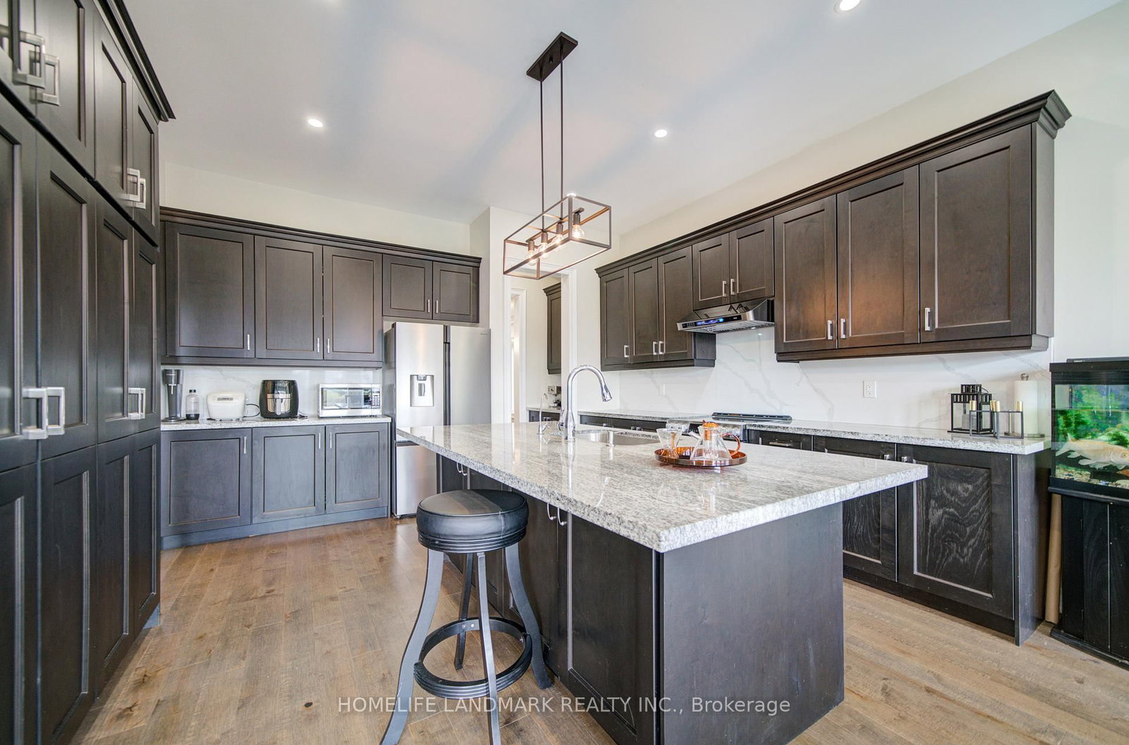 43 Mike Boshevski Court • Aurora, ON photo 14