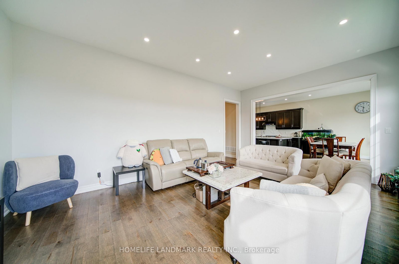 43 Mike Boshevski Court • Aurora, ON photo 19