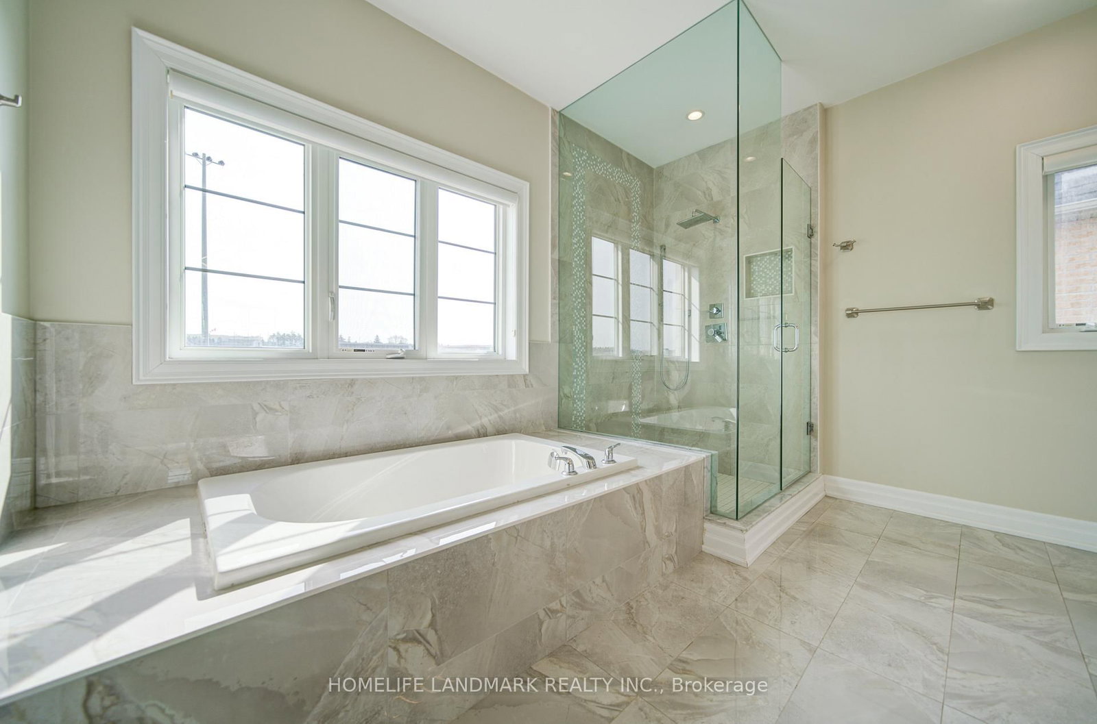 43 Mike Boshevski Court • Aurora, ON photo 30