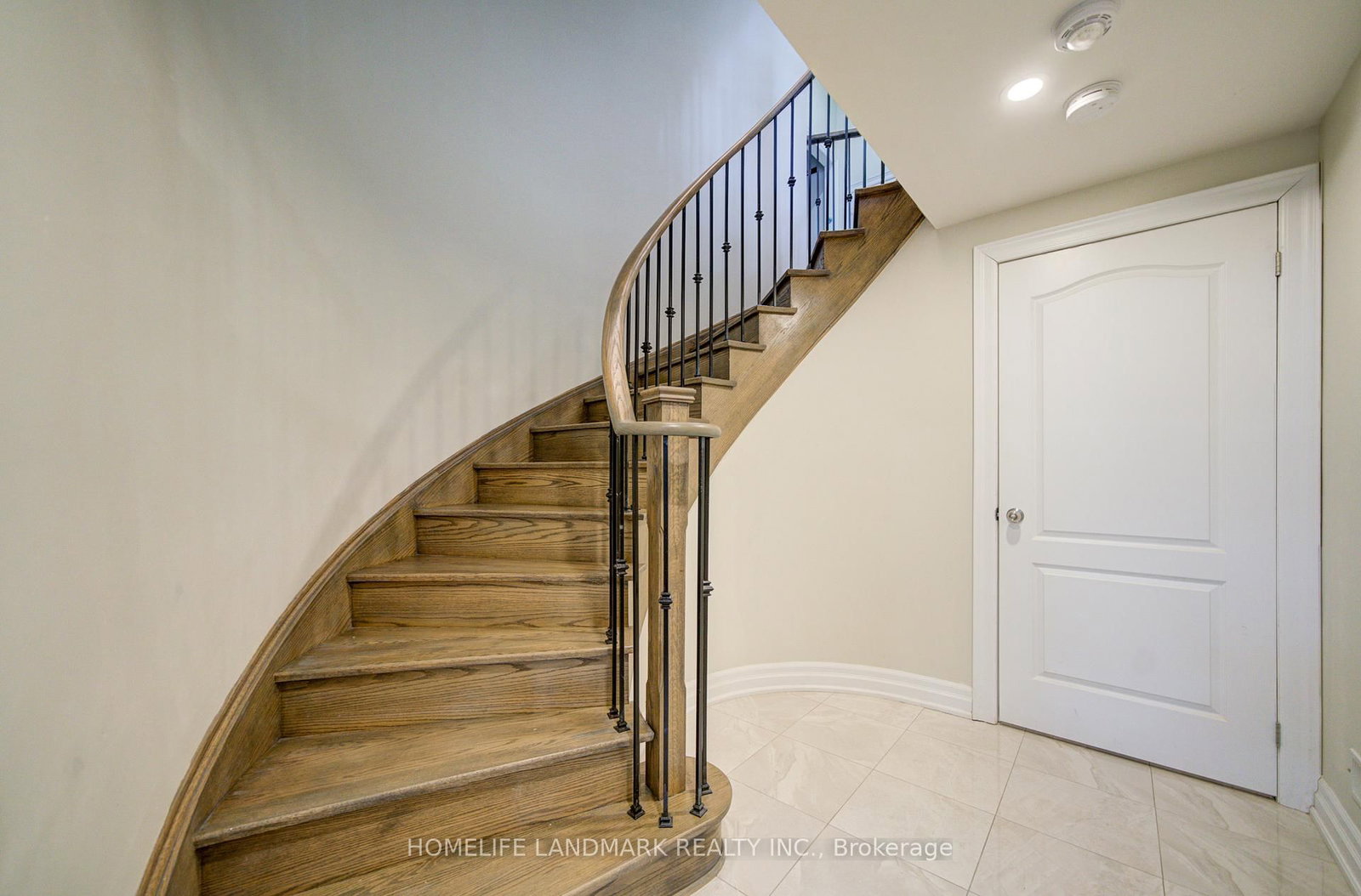 43 Mike Boshevski Court • Aurora, ON photo 38