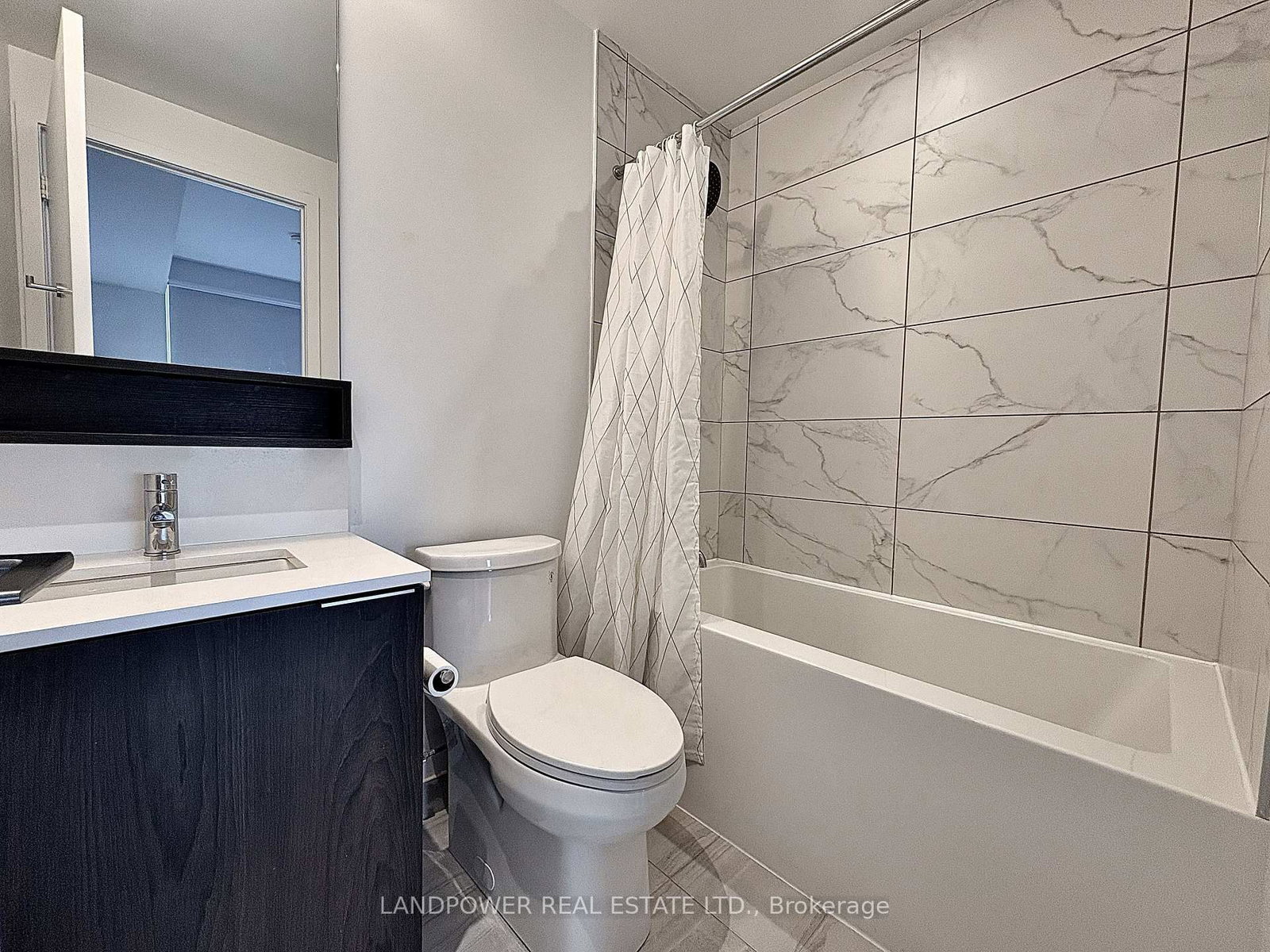 3006-950 Portage Pkwy, Vaughan, view 11