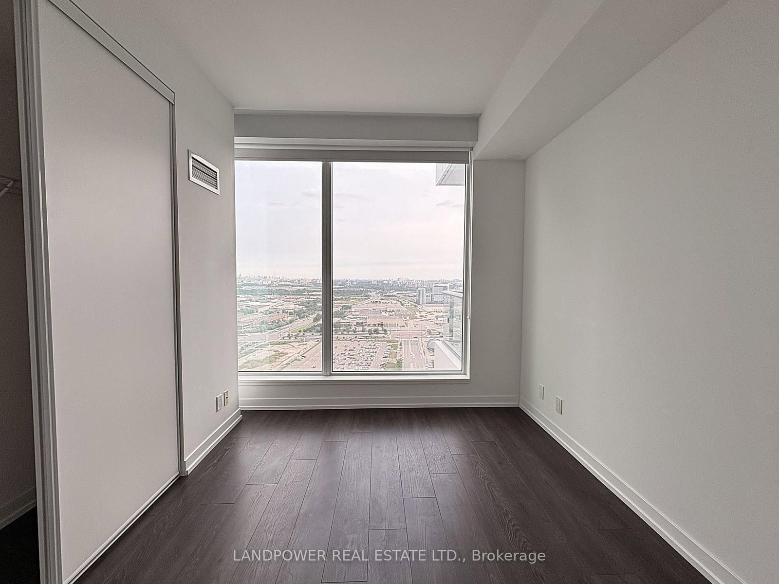 3006-950 Portage Pkwy, Vaughan, view 7