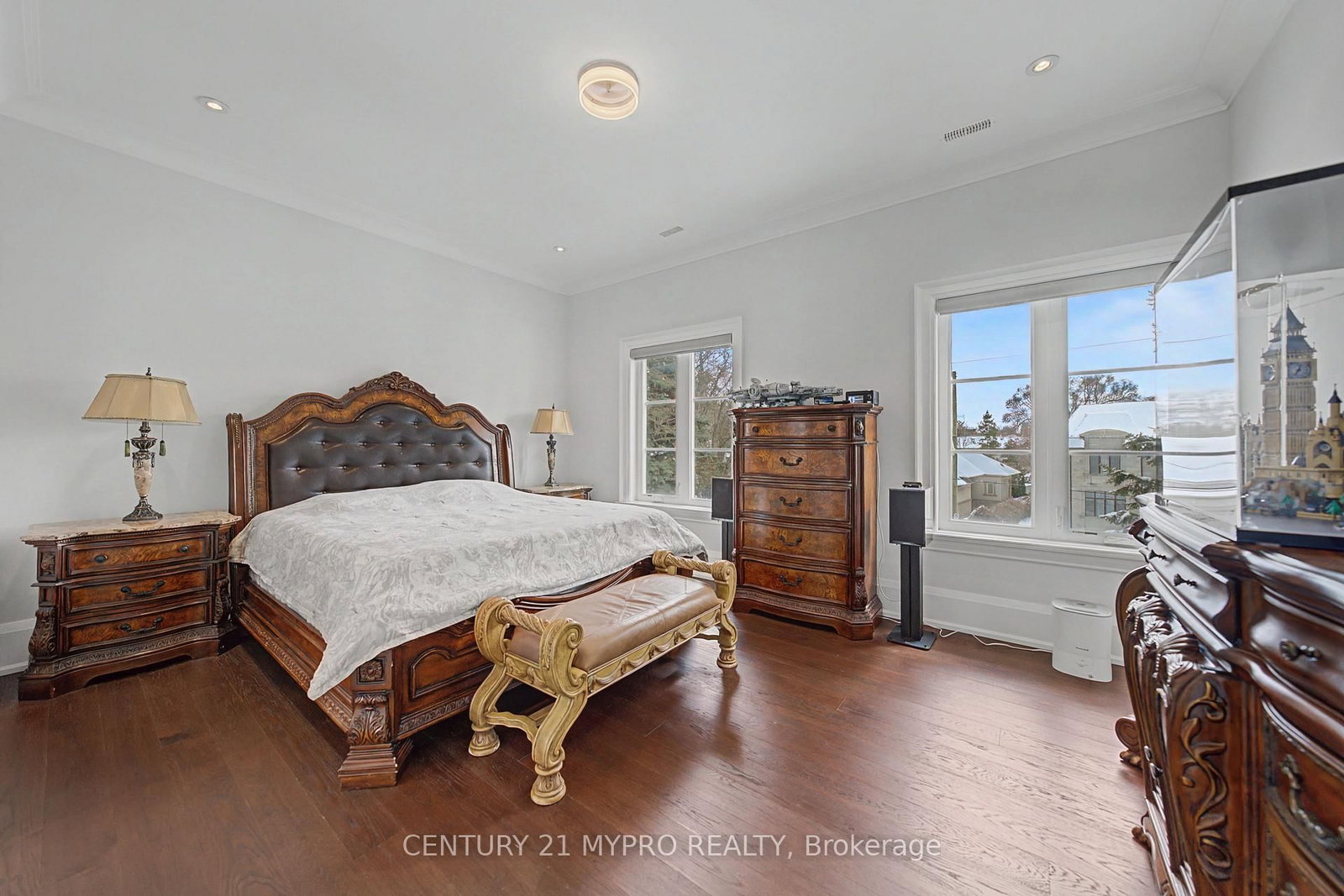 20 Uplands Ave, Vaughan, view 23