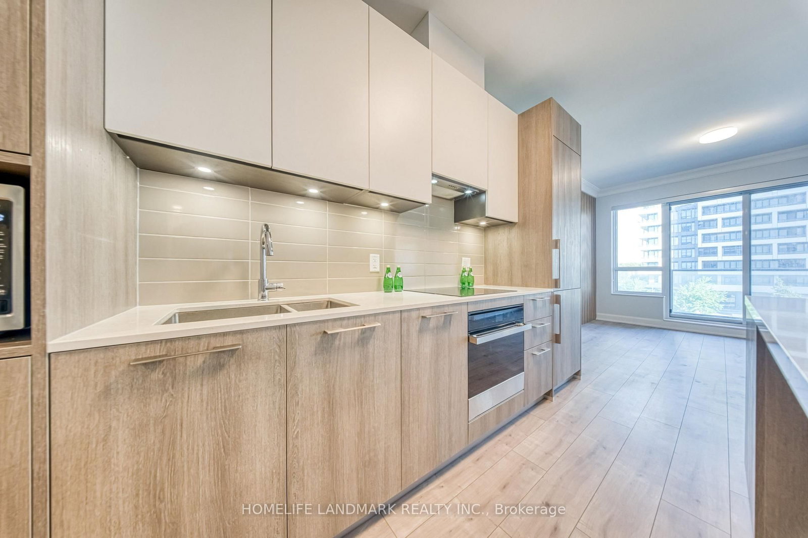 8 Water Walk Drive • #308 • Markham, ON photo 9