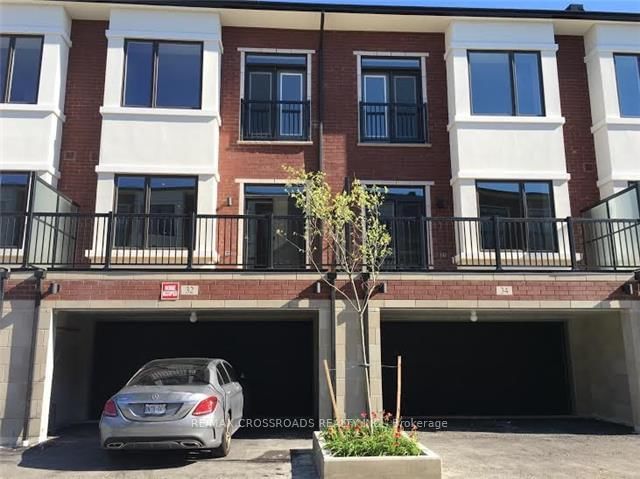32 Ambler Lane