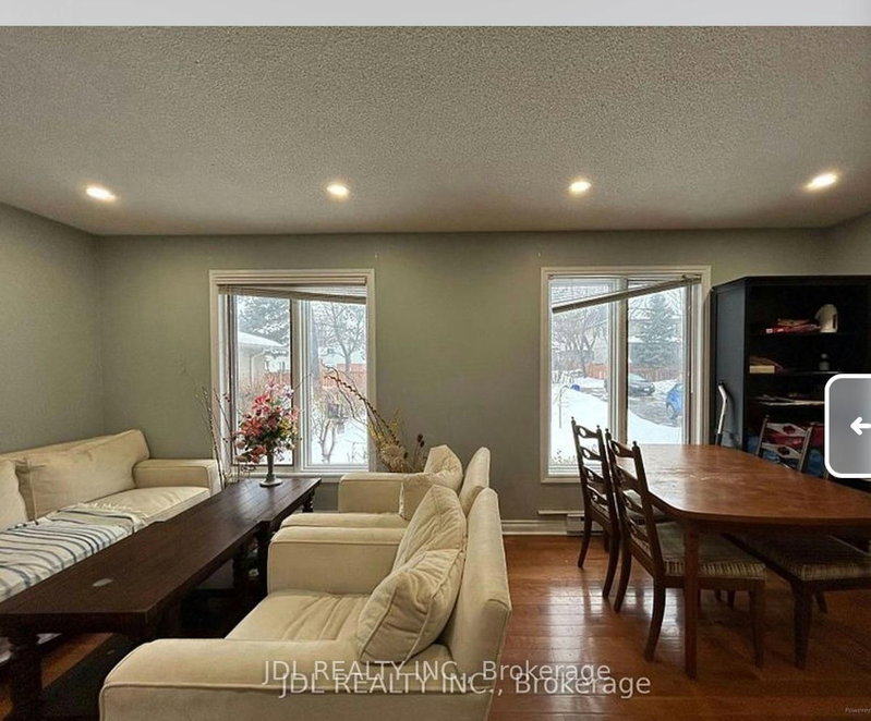 One Bedroom Main Floor - 110 Robinson St Street
