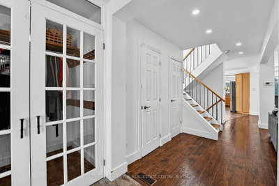 205 Sunset Crescent • Innisfil, ON photo 6