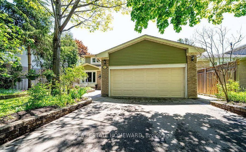27 Drumern Crescent