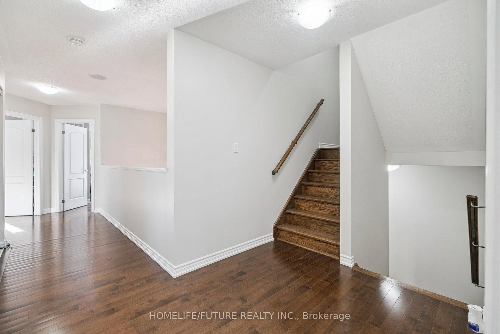 2048 Mcneil Street • Innisfil, ON photo 11