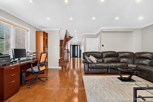 312 Lauderdale Dr, Vaughan, view 9