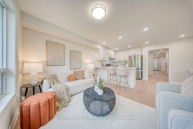 561 Caboto Trail • Markham, ON photo 3