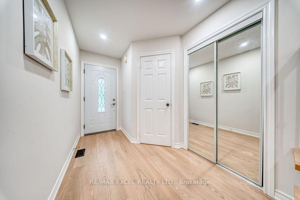 561 Caboto Trail • Markham, ON photo 33