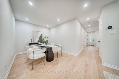 561 Caboto Trail • Markham, ON photo 6