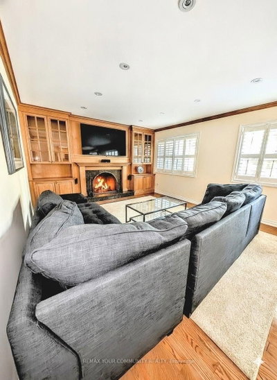 25 Alcaine Court • Markham, ON photo 6