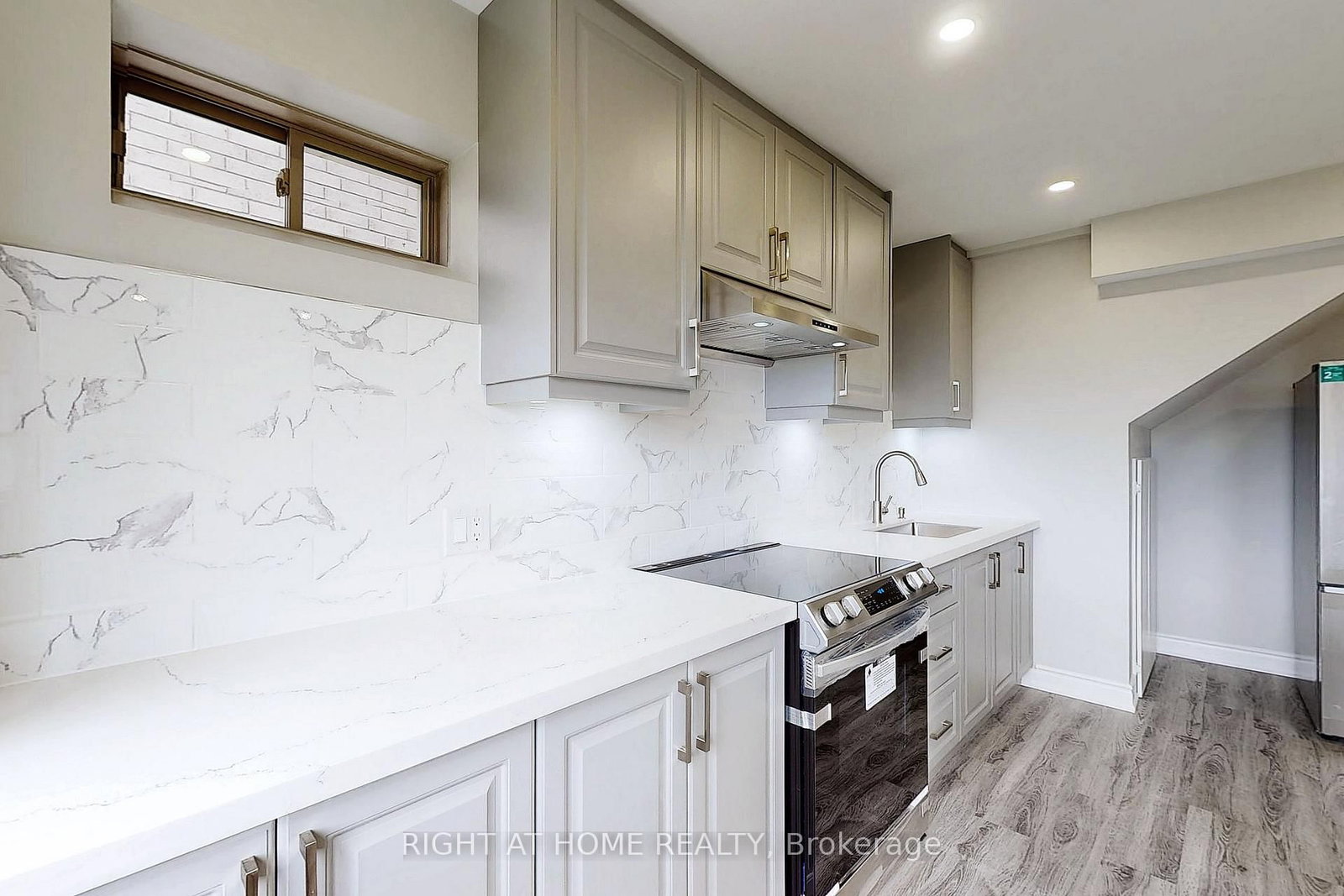 Basement-198 Boundary Blvd, Whitchurch-Stouffville, view 16