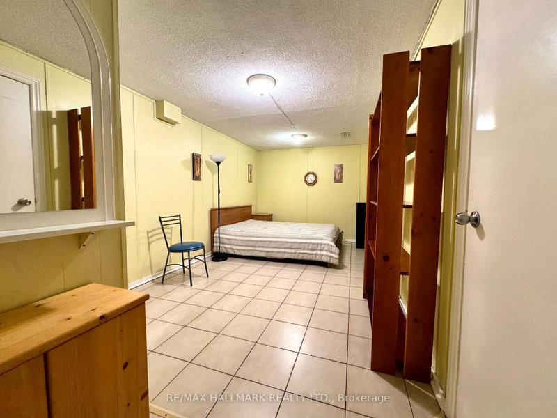Bsmnt - 3 Richbell Street