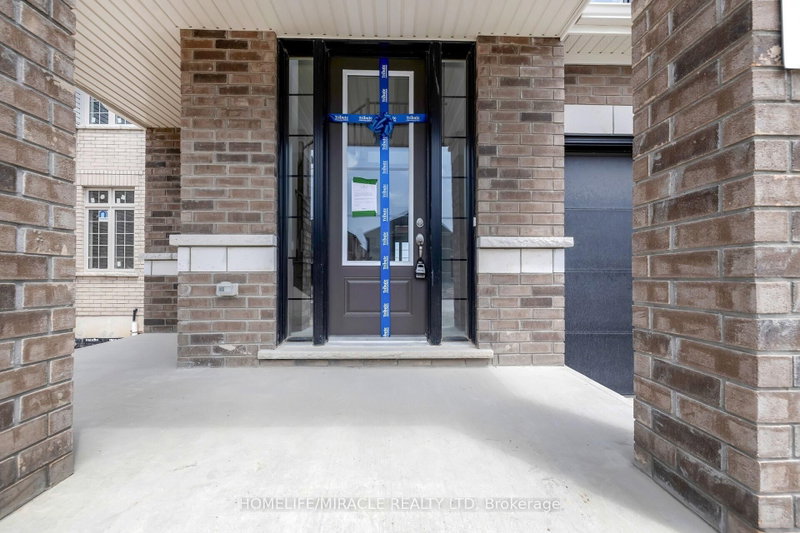 41 Sandhill Crescent