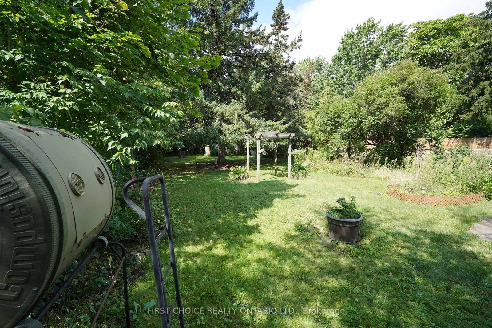 172 Colborne Avenue • Richmond Hill, ON photo 10