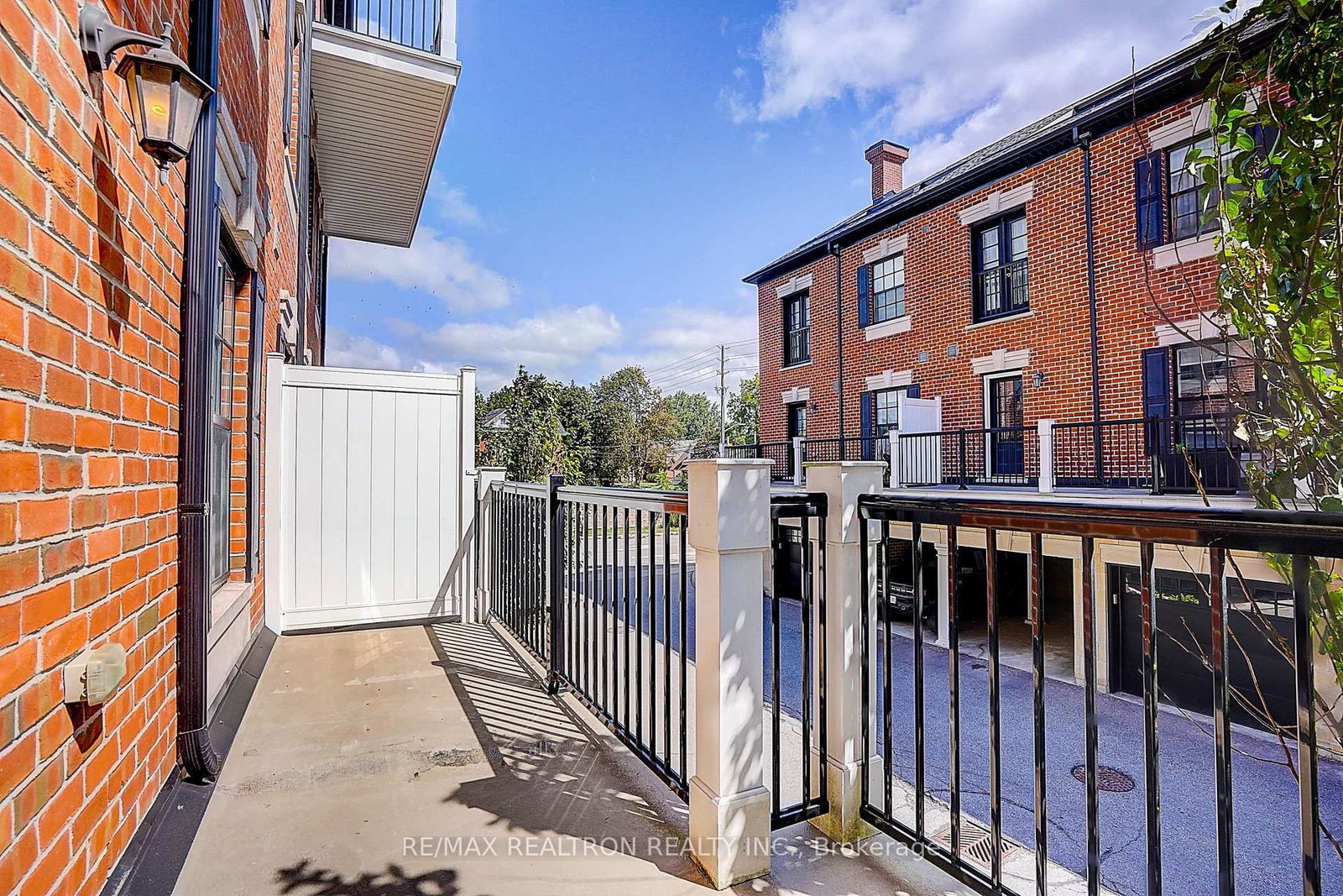11-10060 Keele St, Vaughan, view 14