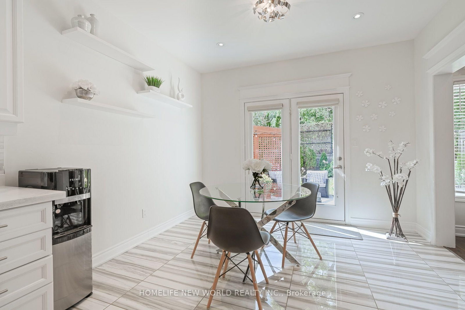 397 Hewitt Circle • Newmarket, ON photo 14