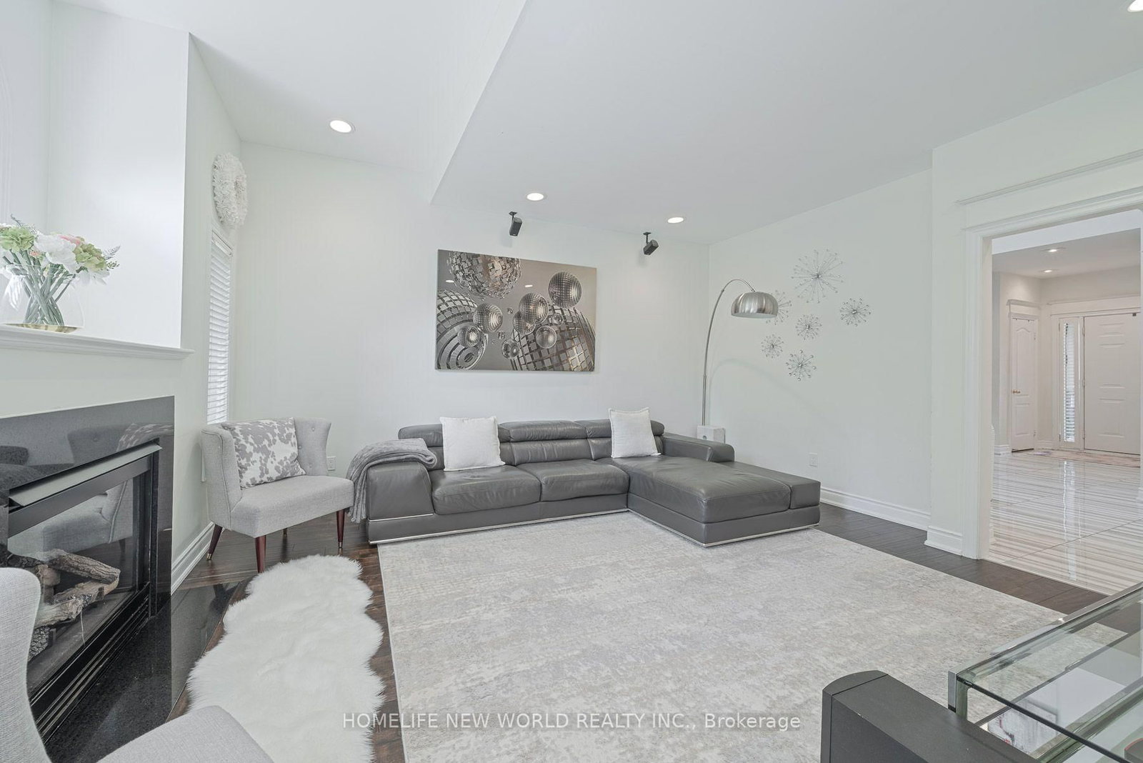397 Hewitt Circle • Newmarket, ON photo 18