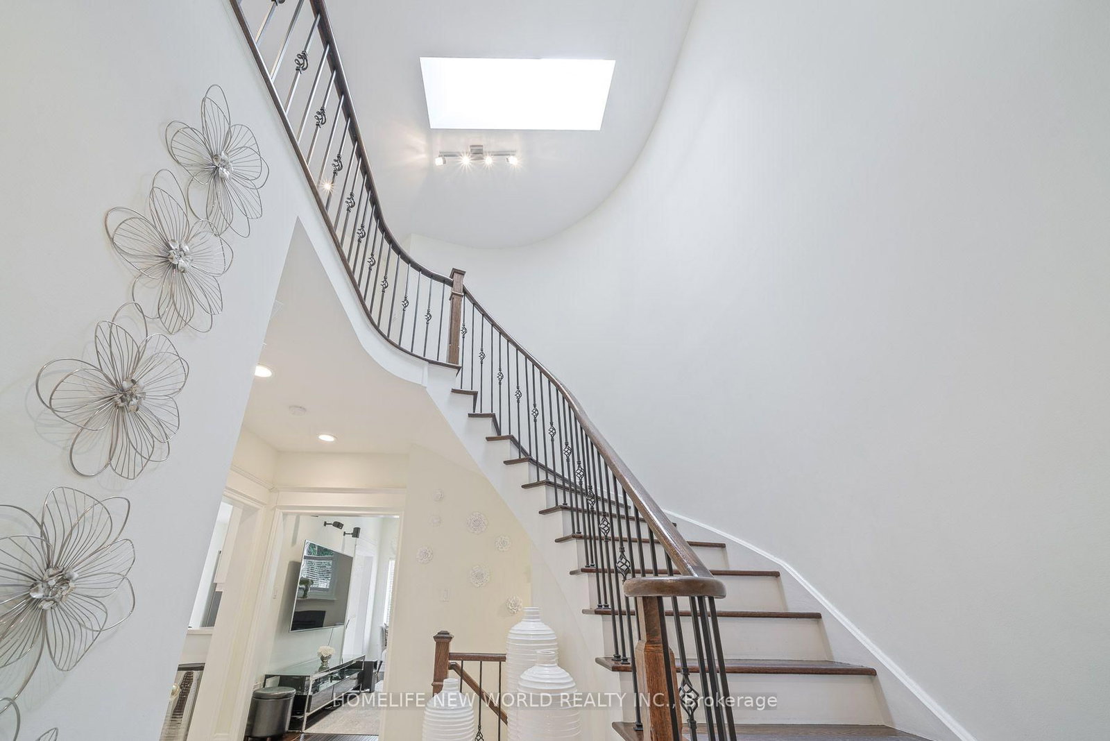 397 Hewitt Circle • Newmarket, ON photo 20