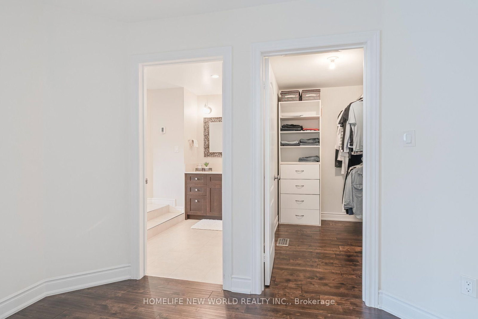 397 Hewitt Circle • Newmarket, ON photo 25
