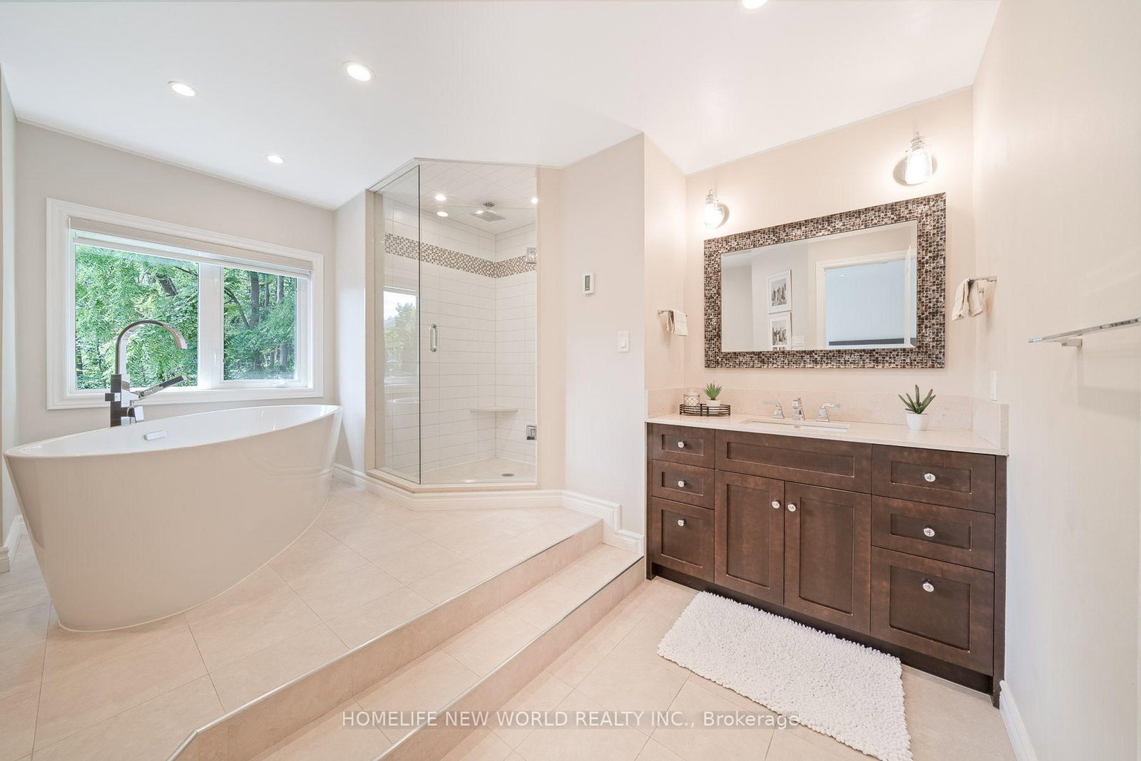 397 Hewitt Circle • Newmarket, ON photo 26