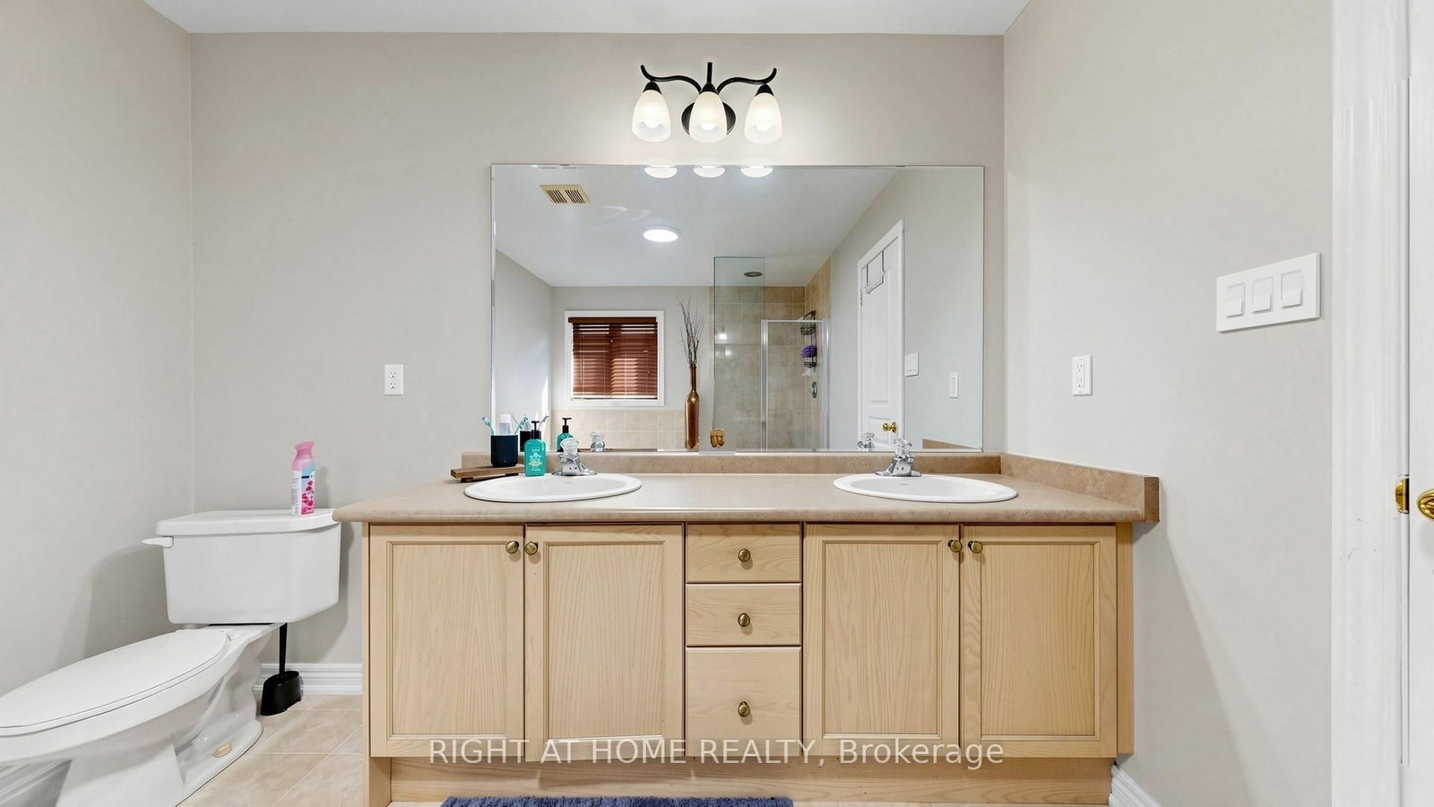 40 Chateau Dr, Vaughan, view 28