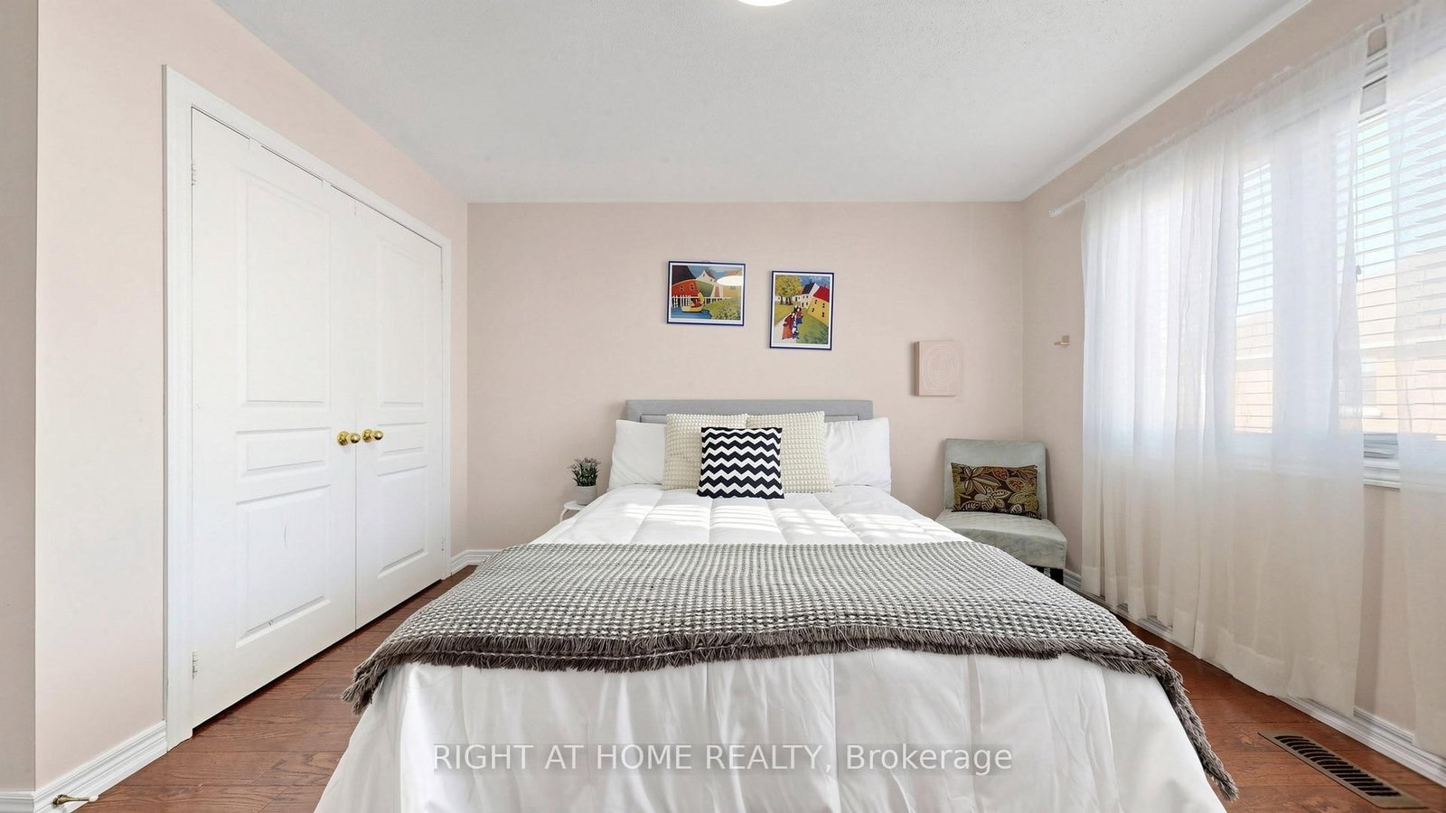40 Chateau Dr, Vaughan, view 39