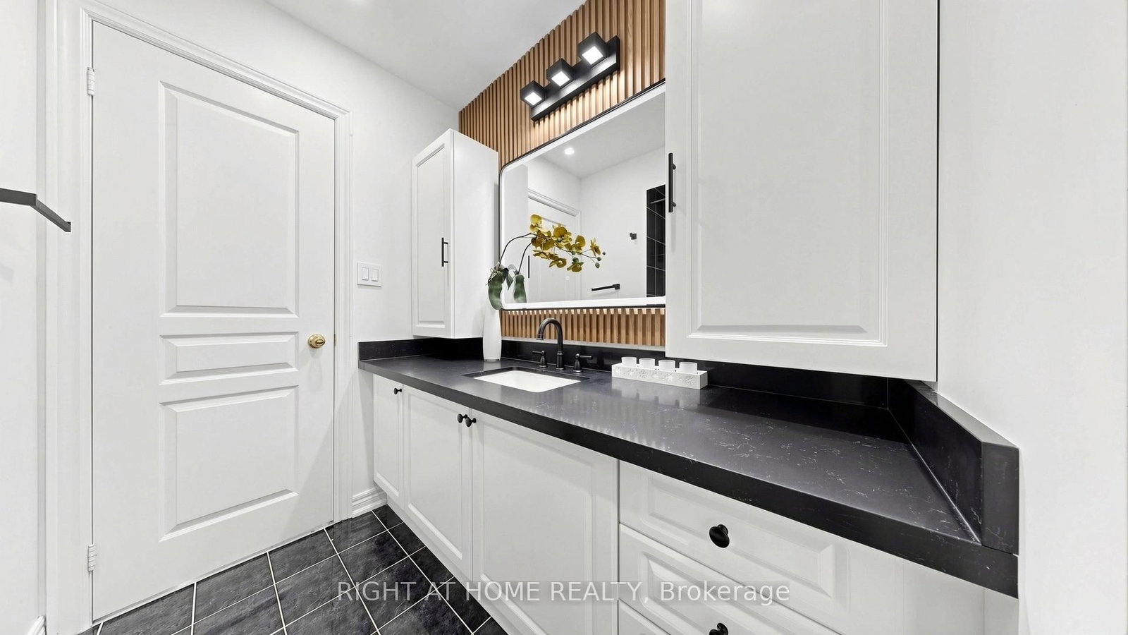 40 Chateau Dr, Vaughan, view 42