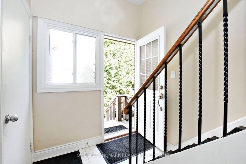 109 Brookside Road S