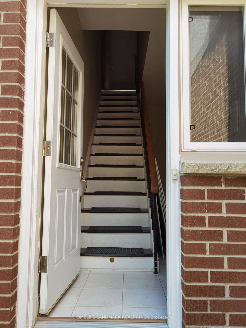 109 Brookside Road S