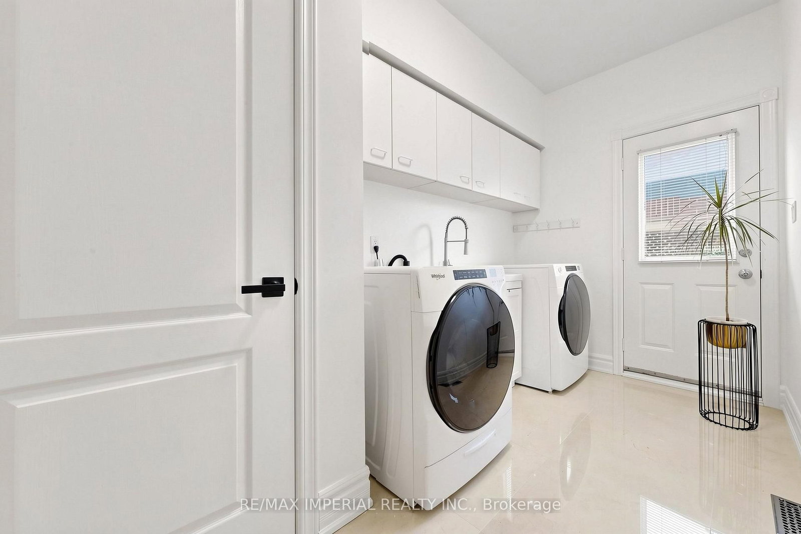 9 Elderwood Drive • Richmond Hill, ON photo 38