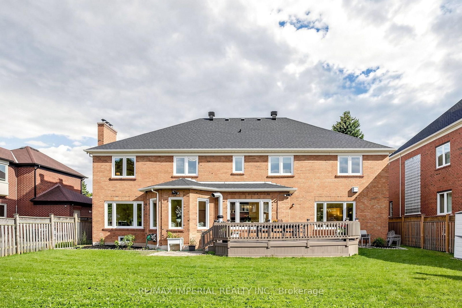 9 Elderwood Drive • Richmond Hill, ON photo 47